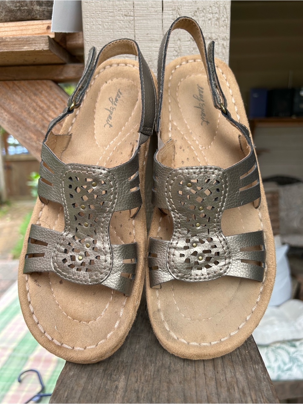 Easy Spirit Women's Metallic Slingback Sandals